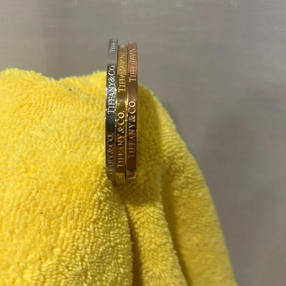 Tiffany Style Bangle Set - Picture 4 of 7